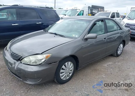 2005 Toyota Camry Le from USA, damaged, VIN 4T1BE32K55U501844